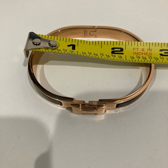 H bangle - Picture 5 of 6